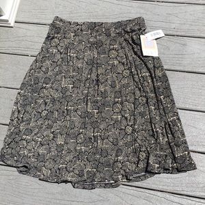 NWT LulaRoe Madison skirt M